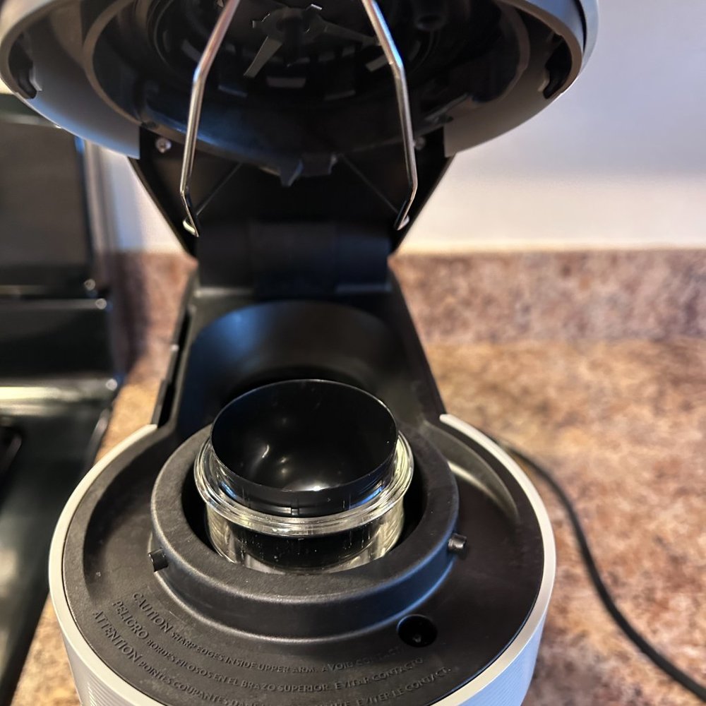 Nespresso Machine - Picture 6 of 10